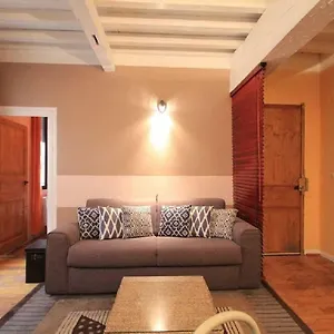 Chez Colac Apartment